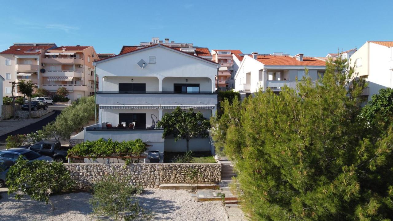 Villa Ami Kustići Extérieur photo