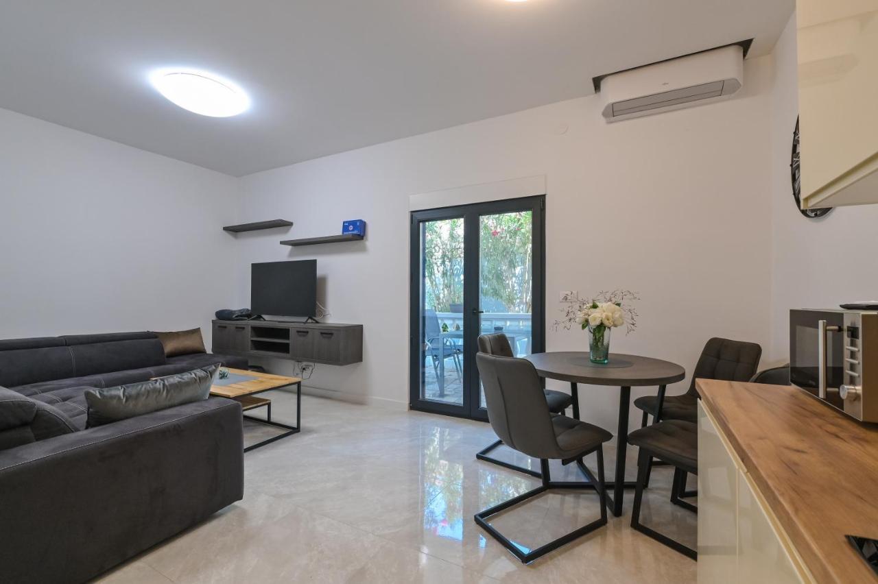 Villa Ami Kustići Extérieur photo